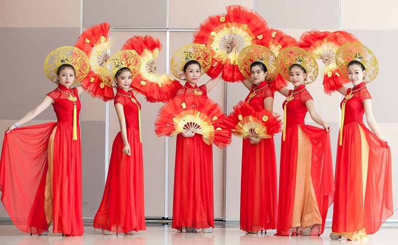 Cho thuê trang phục cũ