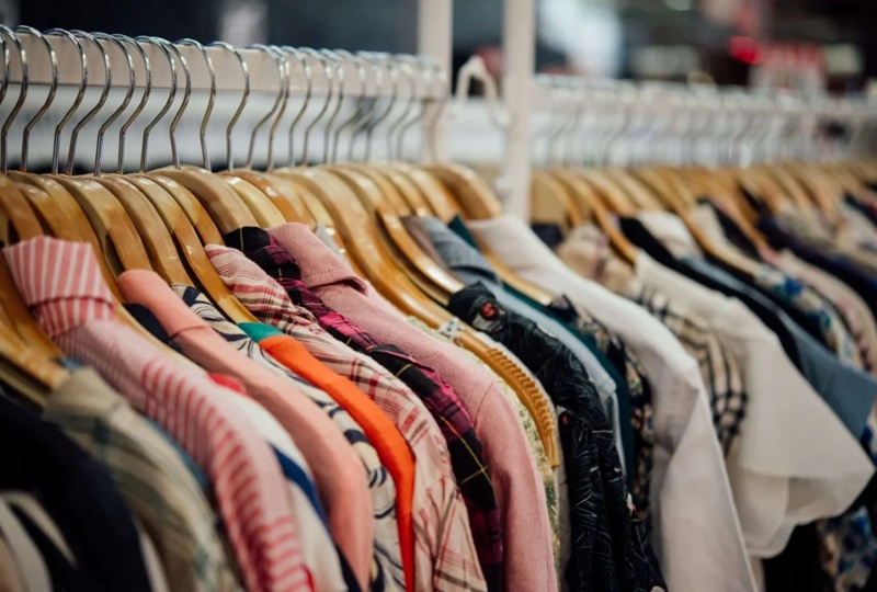 Bán quần áo secondhand cao cấp